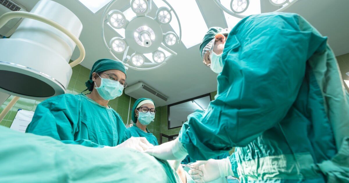 Gesetzliche Krankenversicherung: Wechseln oder privat aufstocken?